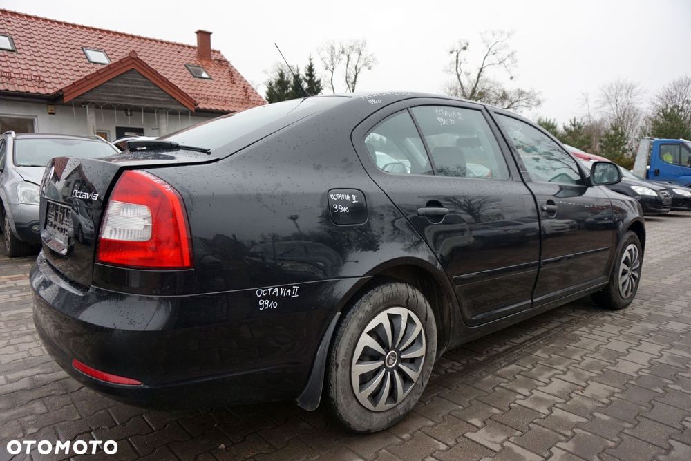 SKODA OCTAVIA II LIFT HB 2009 9910 1.4 TSI CAXA 122KM LHY CZARNY na części - 5