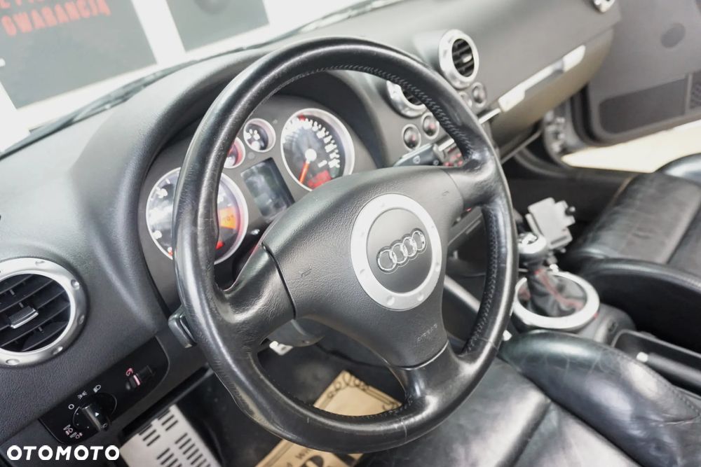 Audi TT Coupé 1.8 T - 24