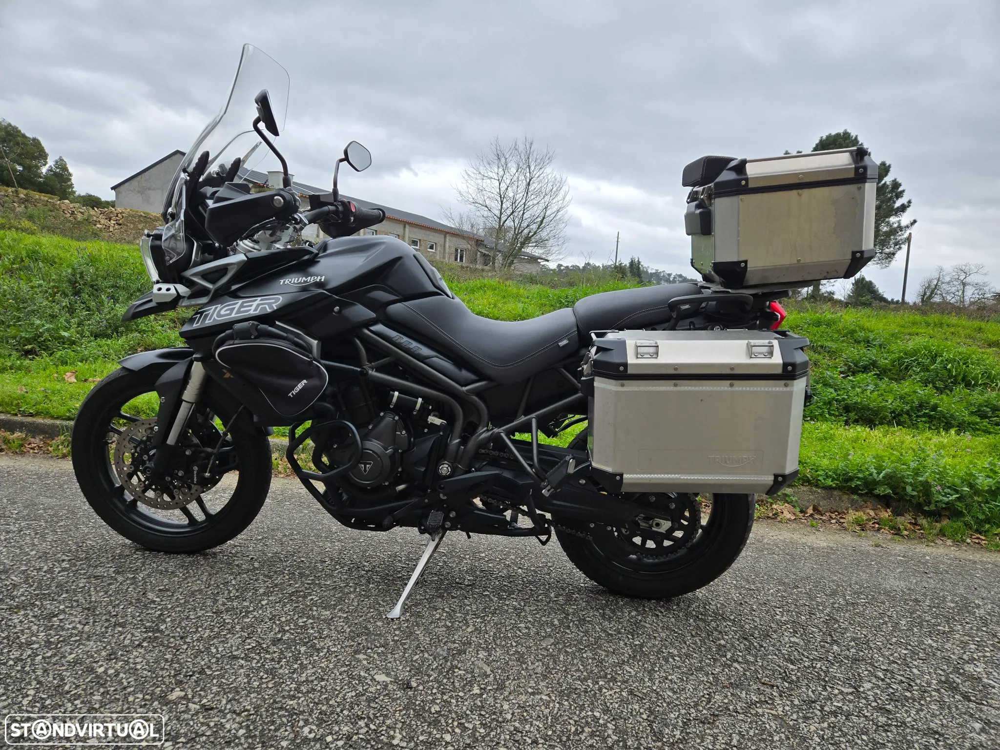 Triumph Tiger - 3