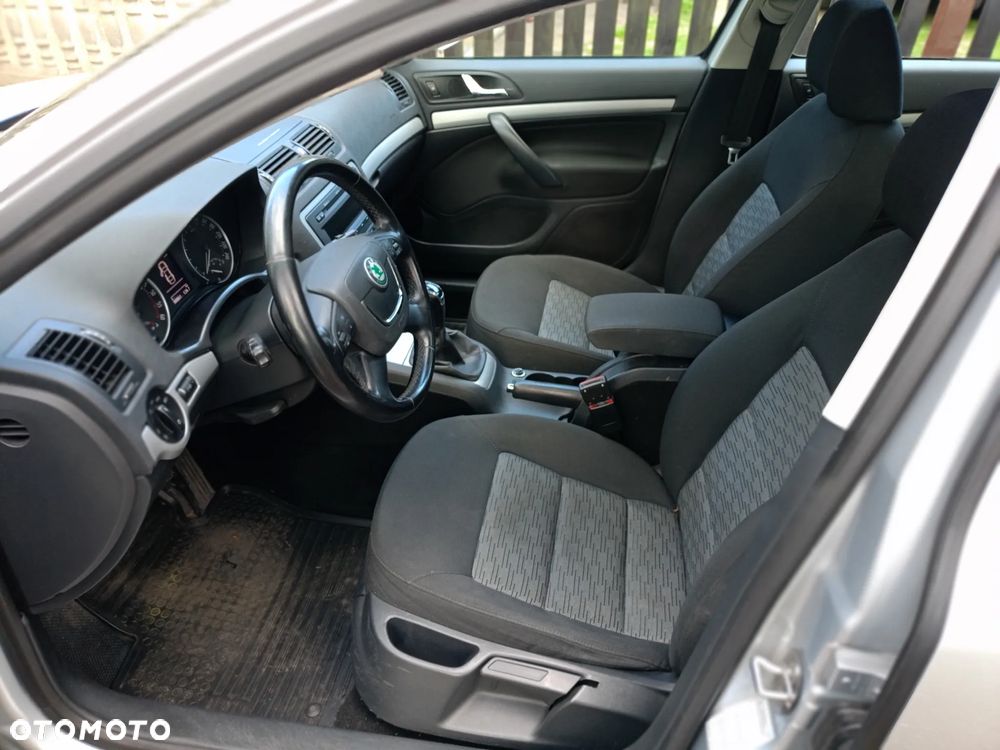 Skoda Octavia - 7