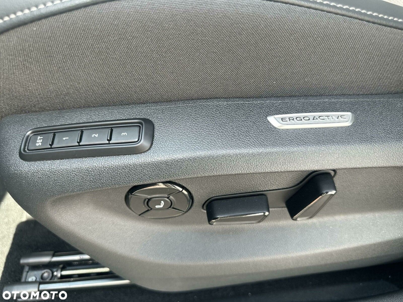 Volkswagen Tiguan - 10
