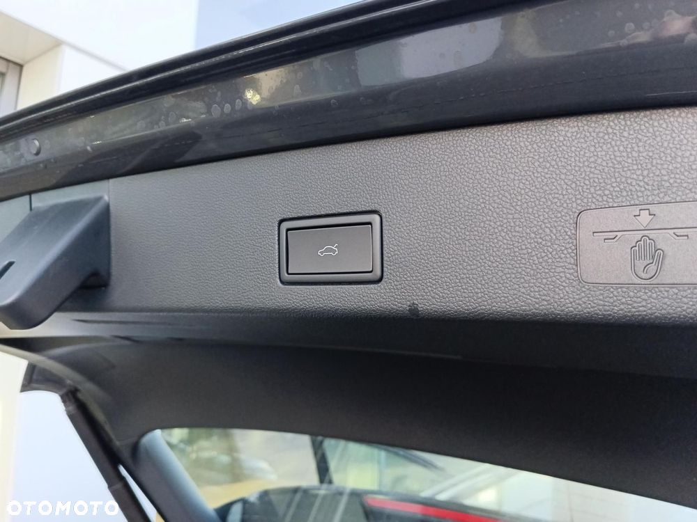 Volkswagen Golf - 12