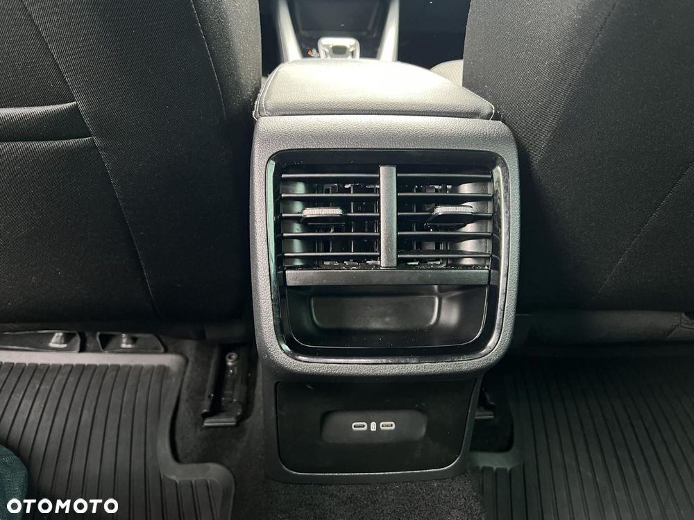 Skoda Octavia 2.0 TDI Selection DSG - 22