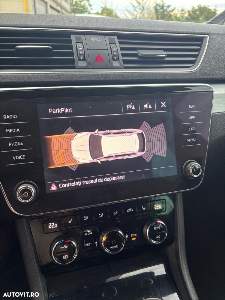 Skoda Superb 2.0 TDI Ambition - 25