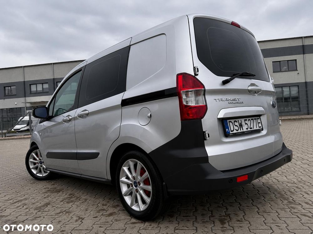 Ford TRANSIT COURIER - 2