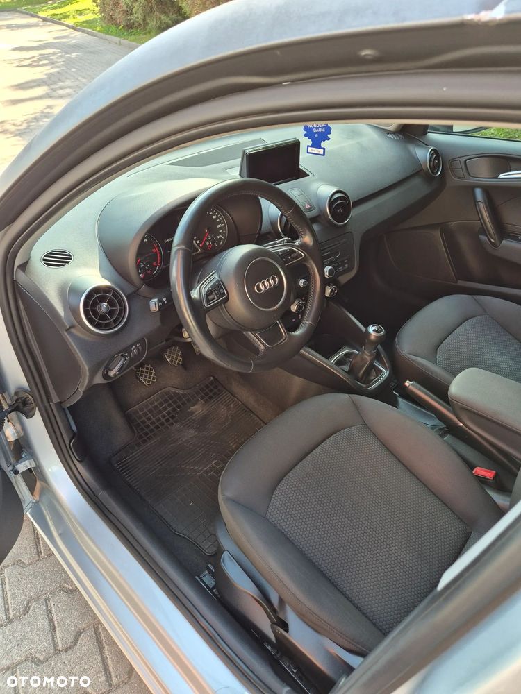 Audi A1 Sportback 1.6 TDI Ambition - 17