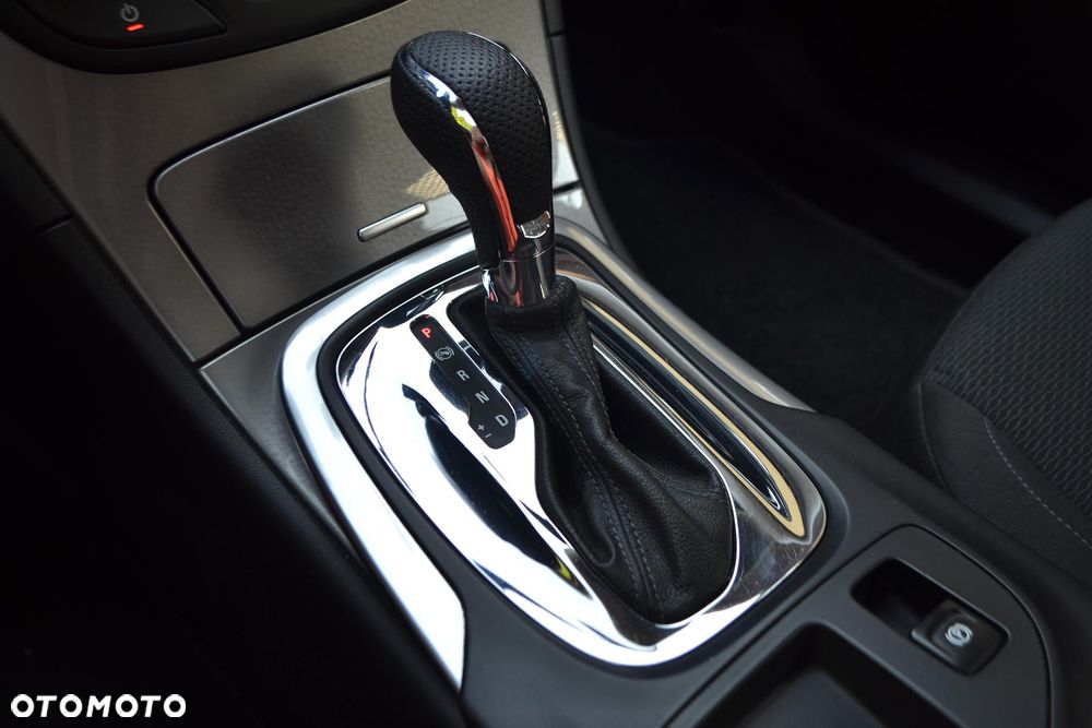 Opel Insignia 1.6 CDTI Cosmo - 14