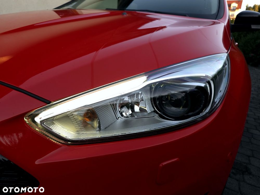 Ford Focus 2.0 TDCi Titanium ASS - 33