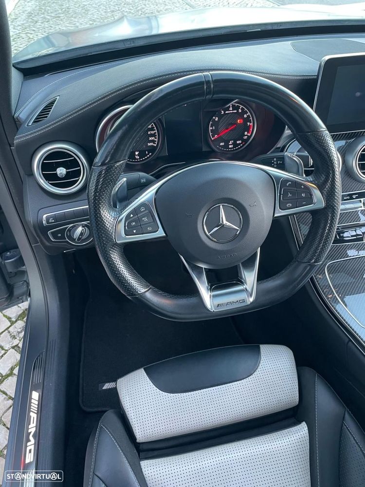 Mercedes-Benz C 63 AMG Standard - 8