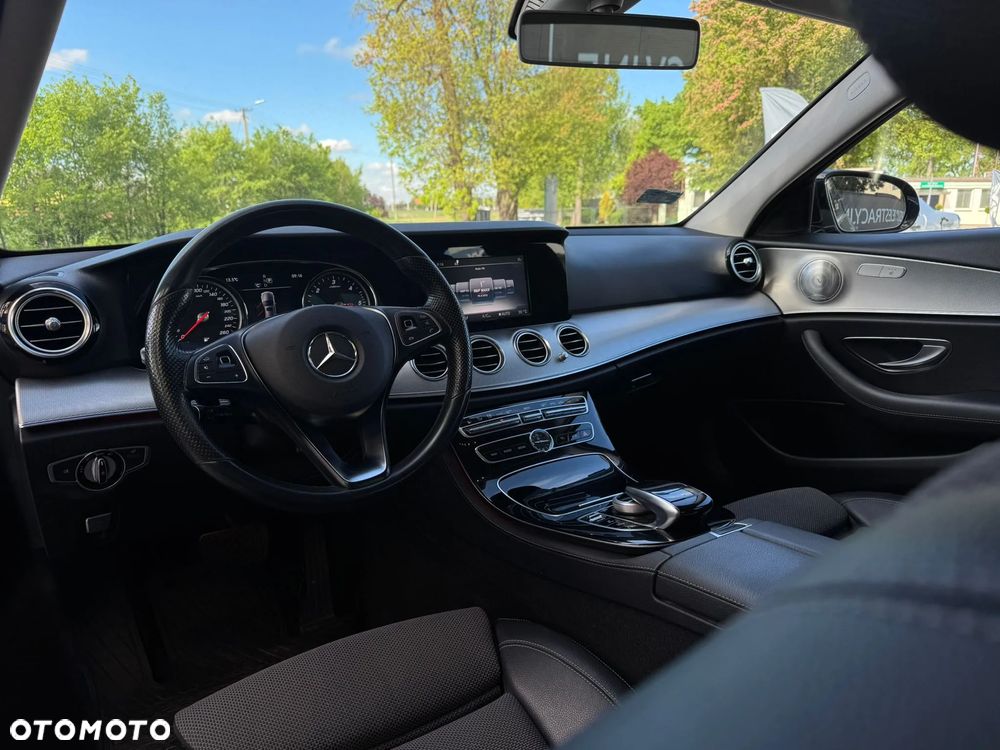 Mercedes-Benz Klasa E 220 d Business Edition 9G-TRONIC - 5