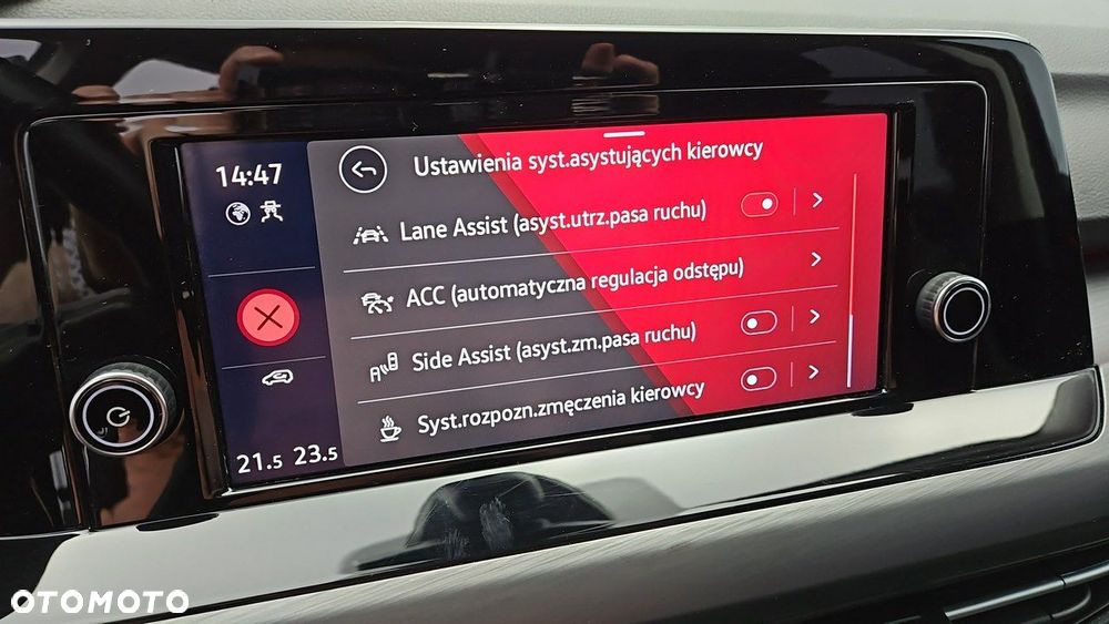 Volkswagen Golf - 21
