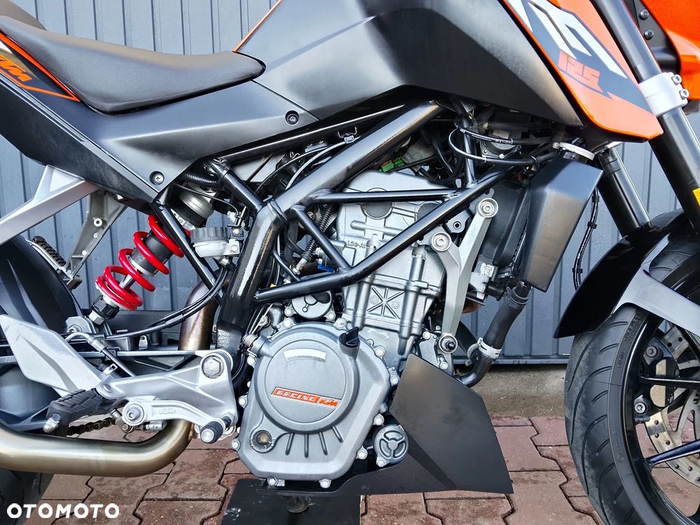 KTM Duke - 4