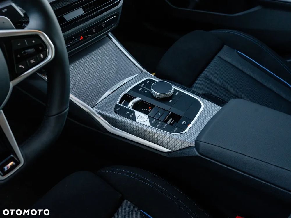 BMW Seria 3 320i M Sport - 10