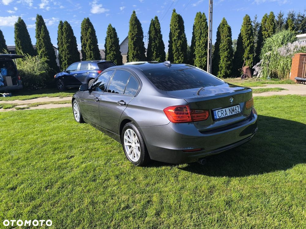 BMW Seria 3 - 28