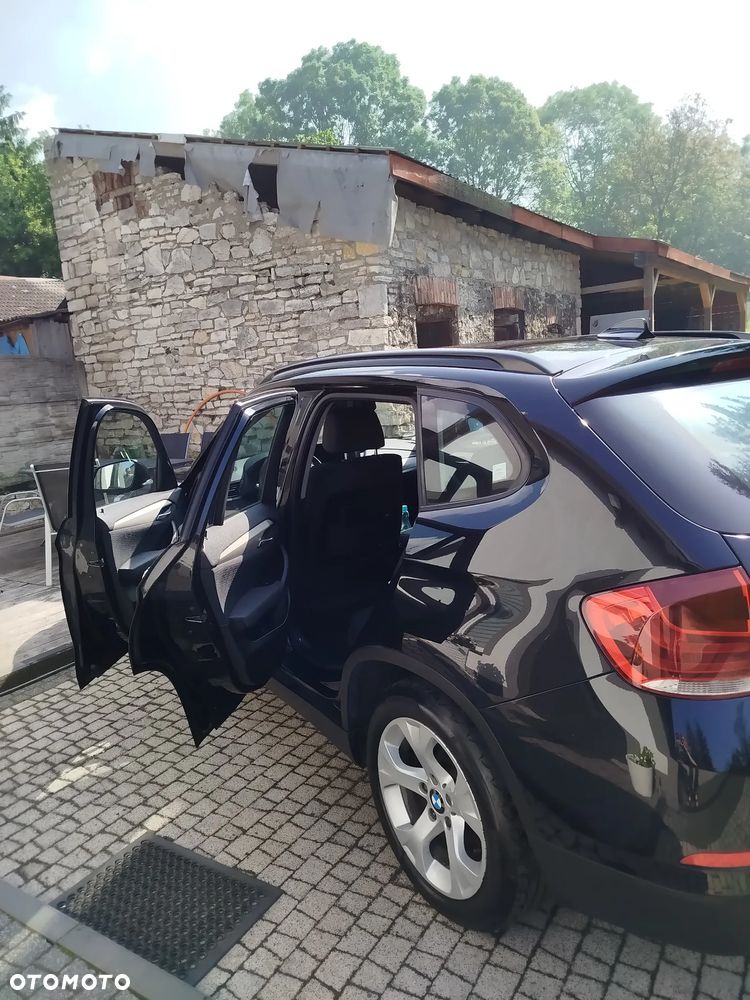 BMW X1 sDrive18i xLine - 6