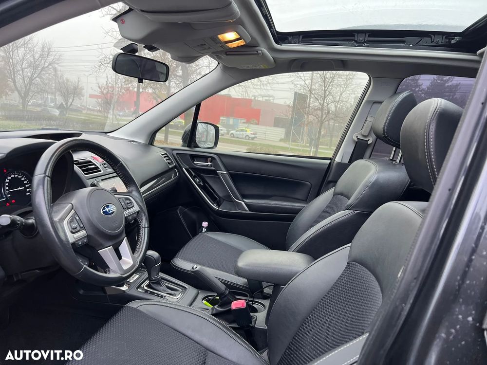 Subaru Forester 2.0i CVT Exclusive ES - 8