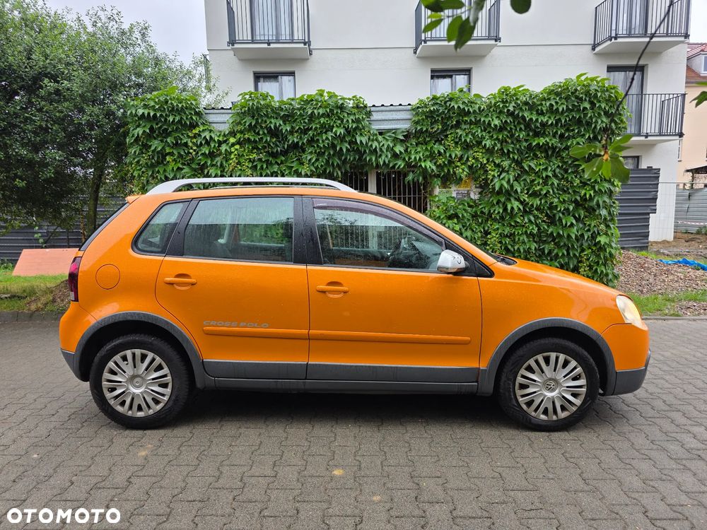 Volkswagen Polo Cross 1.4 16V Highline - 8