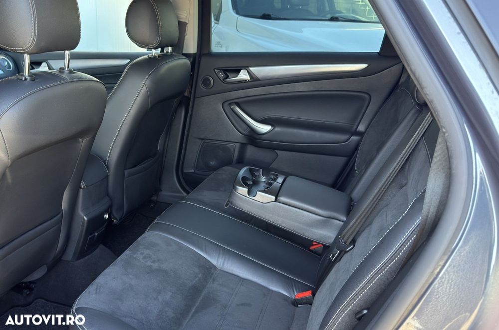 Ford Mondeo - 9