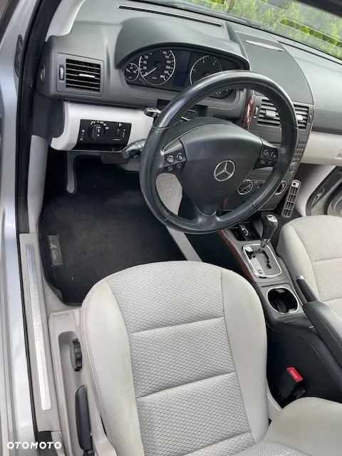 Mercedes-Benz Klasa A 180 CDI Autotronic Avantgarde - 3