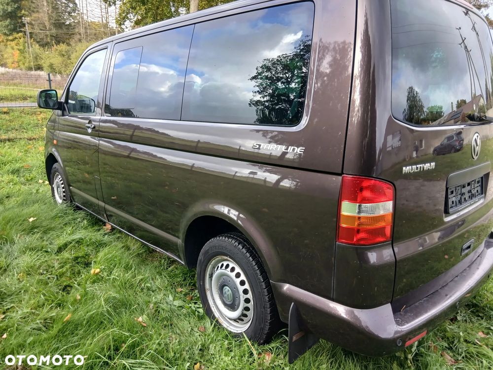 Volkswagen Caravelle - 4