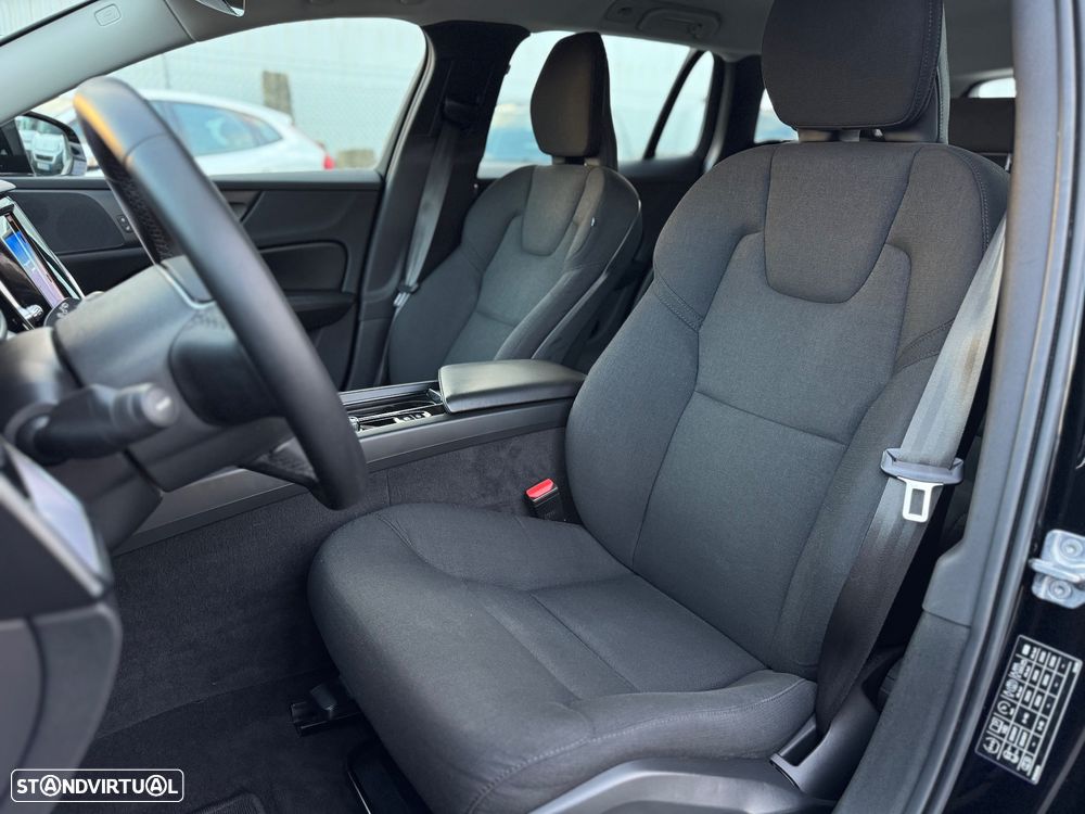 Volvo V60 2.0 B4 Momentum Plus Geartronic - 22