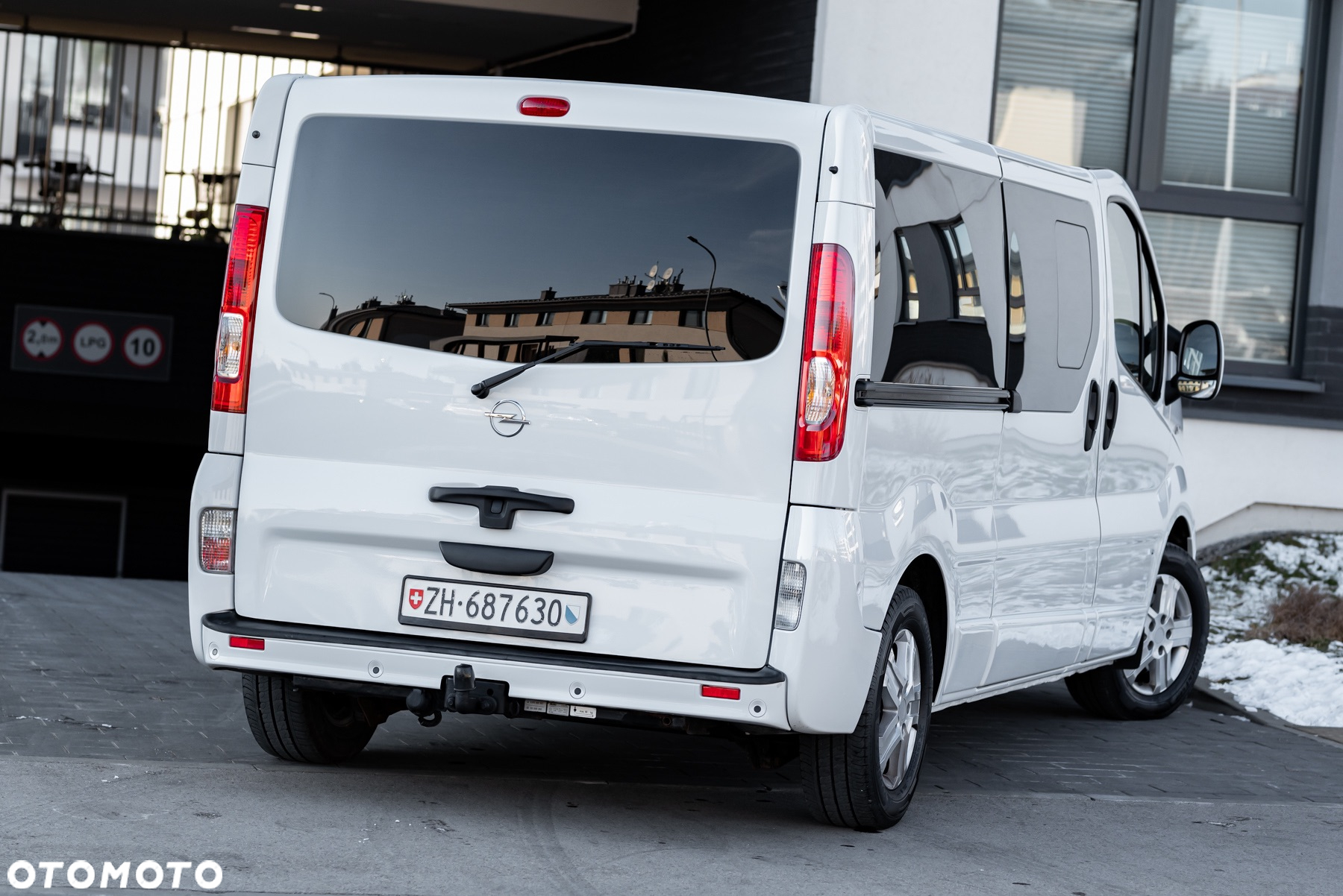 Opel Vivaro 2.5 CDTI L2H1 (Tecshift) Easytronic Life - 9
