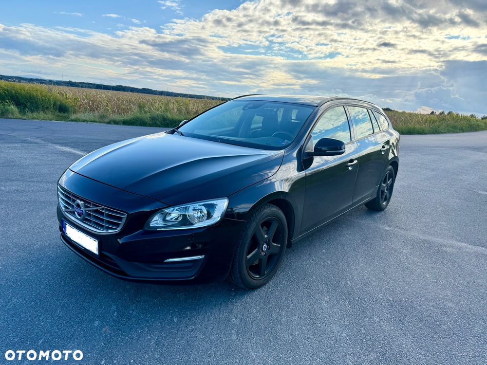 Volvo V60 D2 Drive-E Kinetic - 1