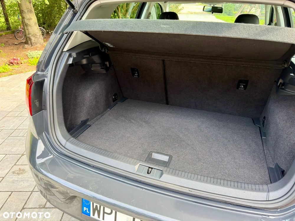 Volkswagen Golf 1.0 TSI BMT Trendline - 32