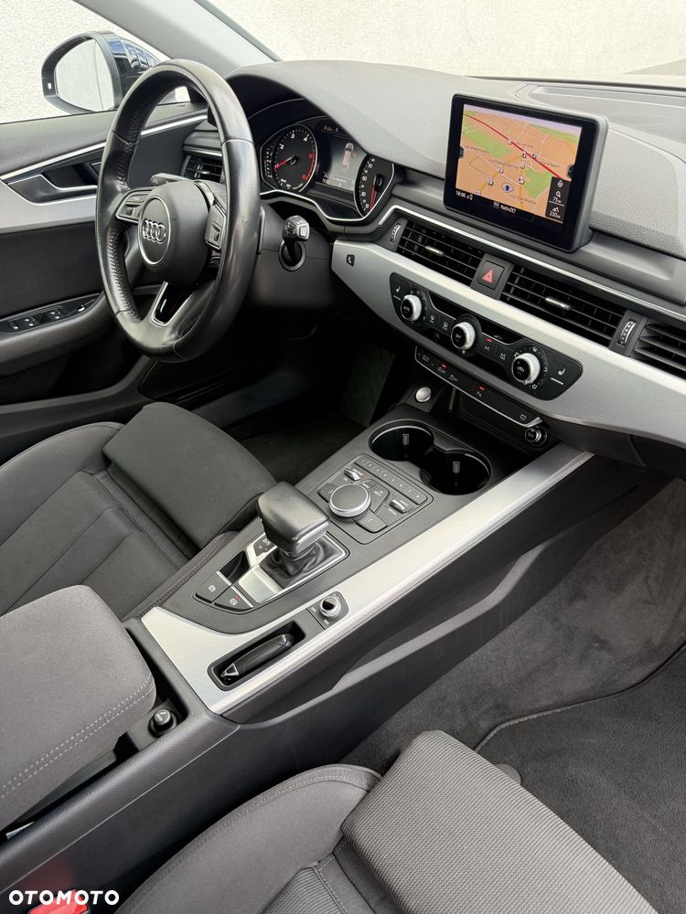 Audi A4 Avant - 6