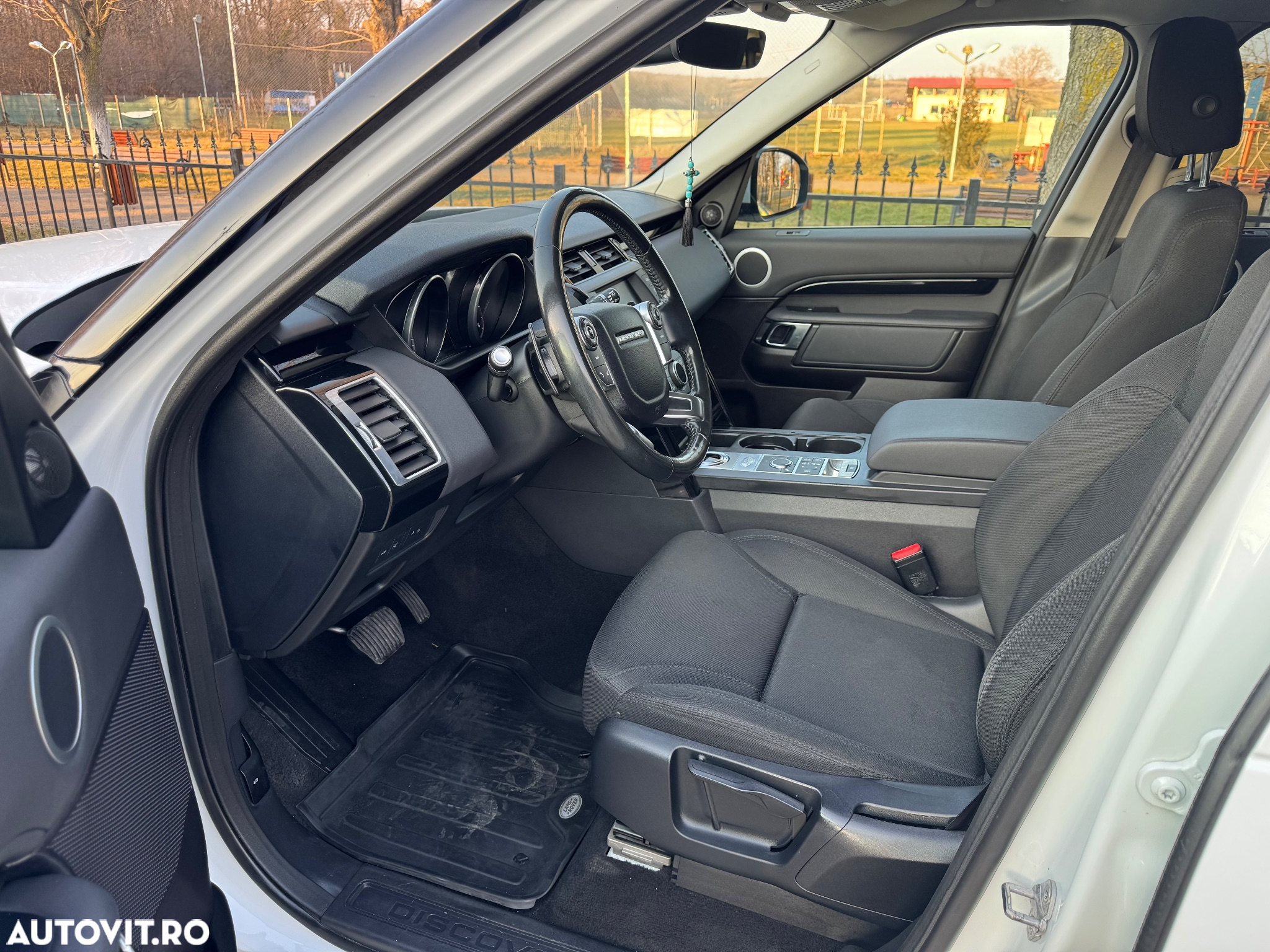 Land Rover Discovery 2.0 L TD4 SE - 22