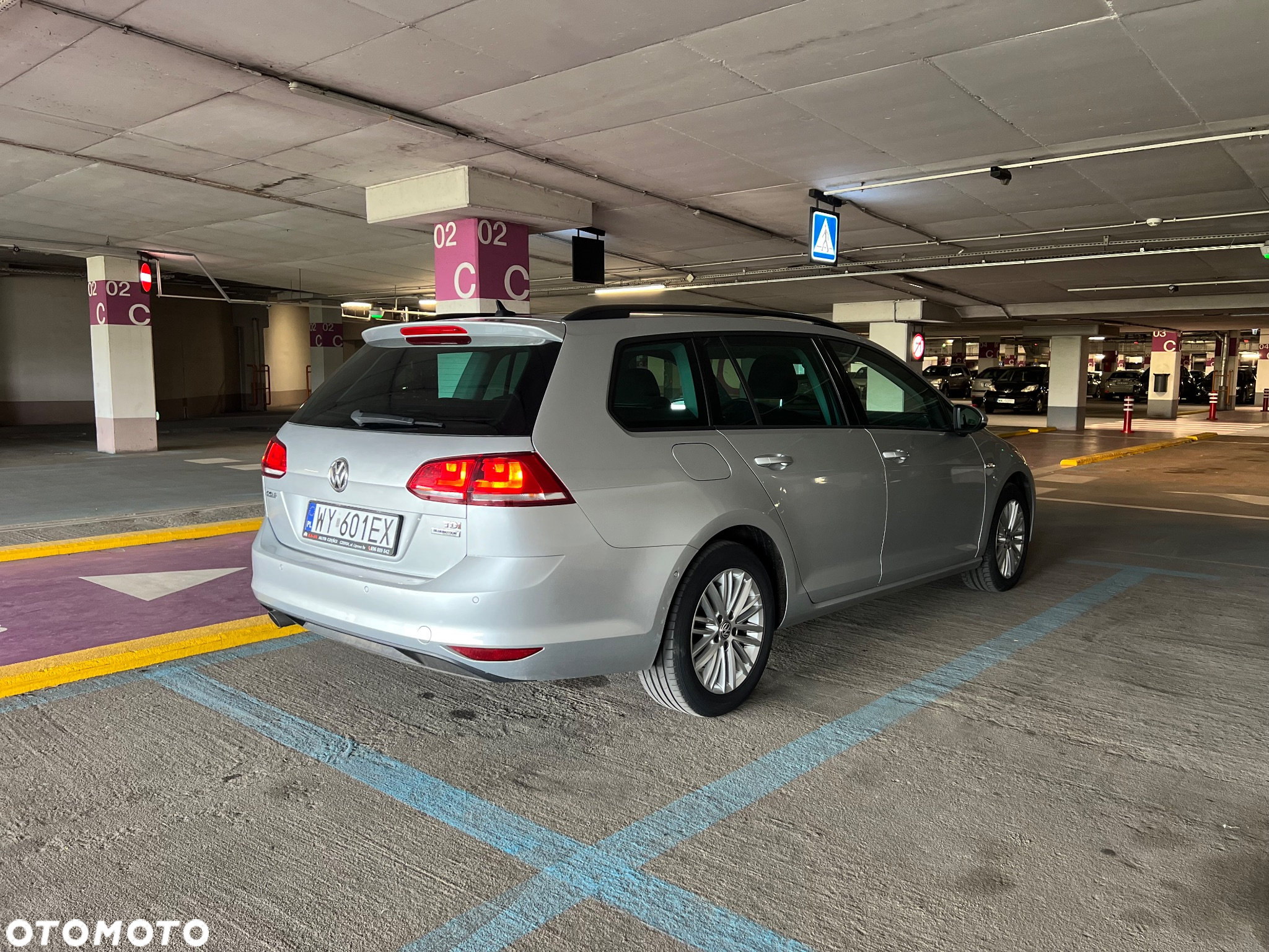 Volkswagen Golf VII 1.6 TDI BMT Trendline DSG - 15
