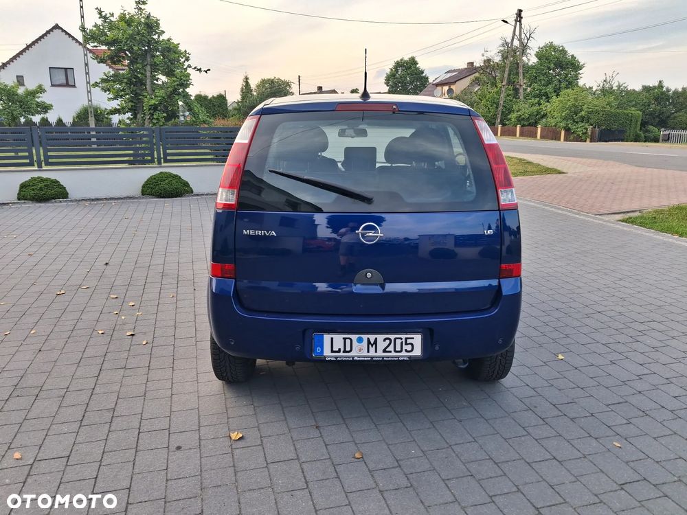 Opel Meriva 1.6 16V (Essentia) - 28