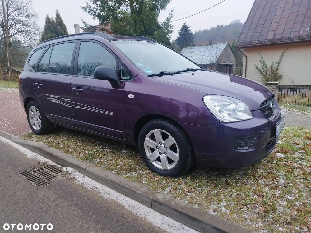 Kia Carens 2.0 EX - 9