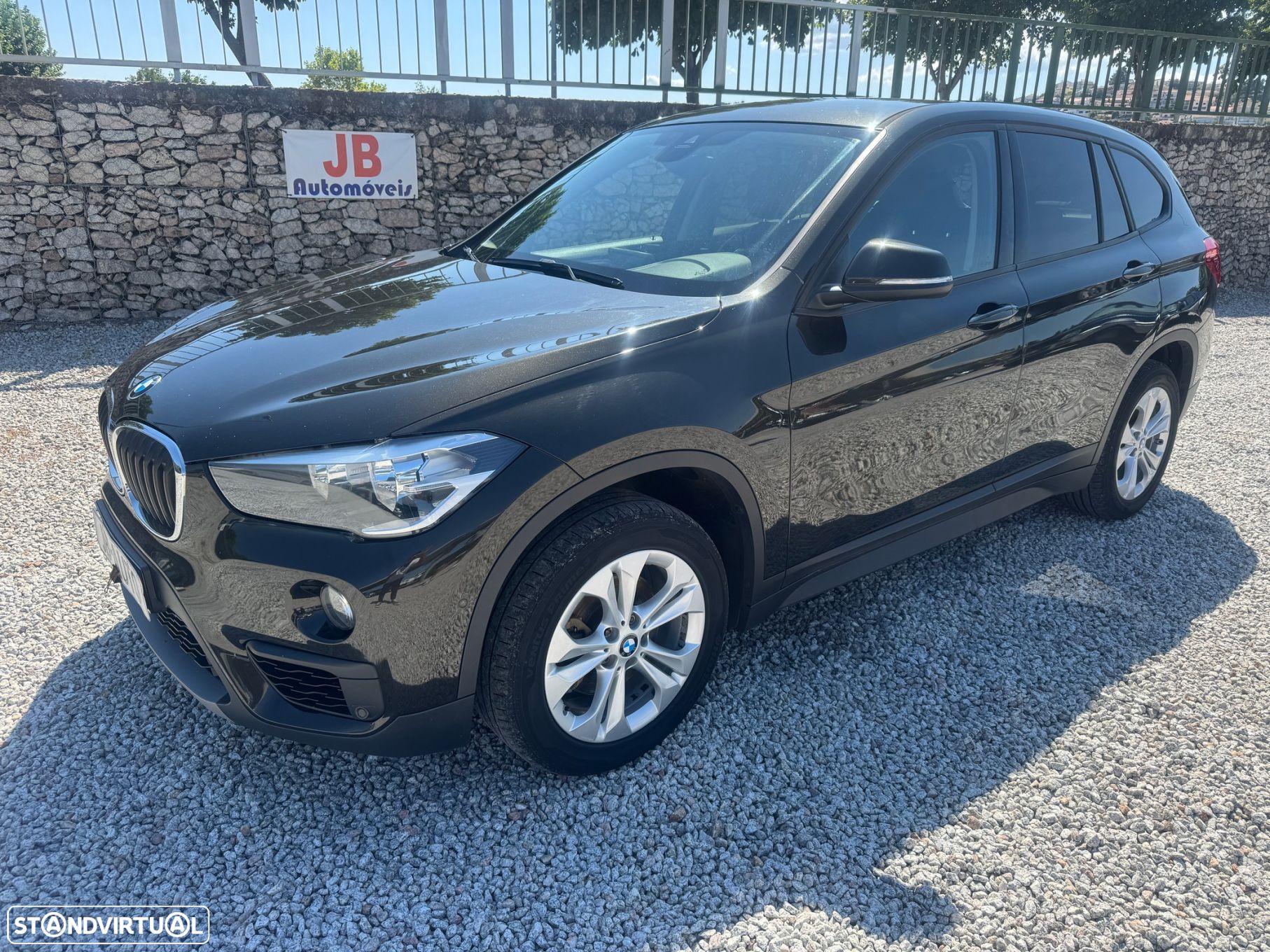 BMW X1 16 d sDrive Line Sport - 1