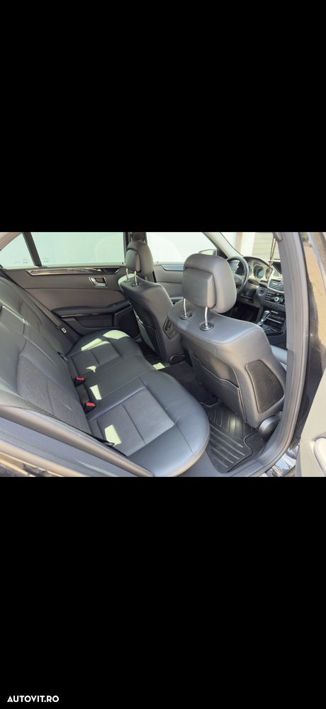 Mercedes-Benz E - 11