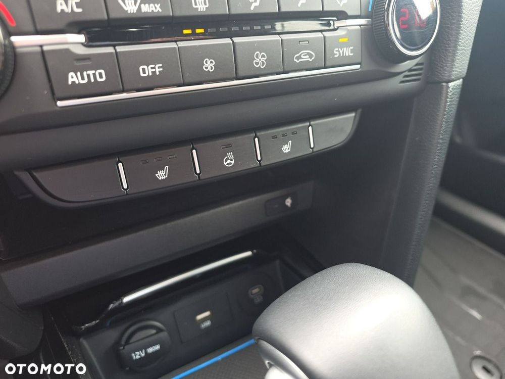 Kia XCeed 1.6 T-GDI Tribute DCT - 22