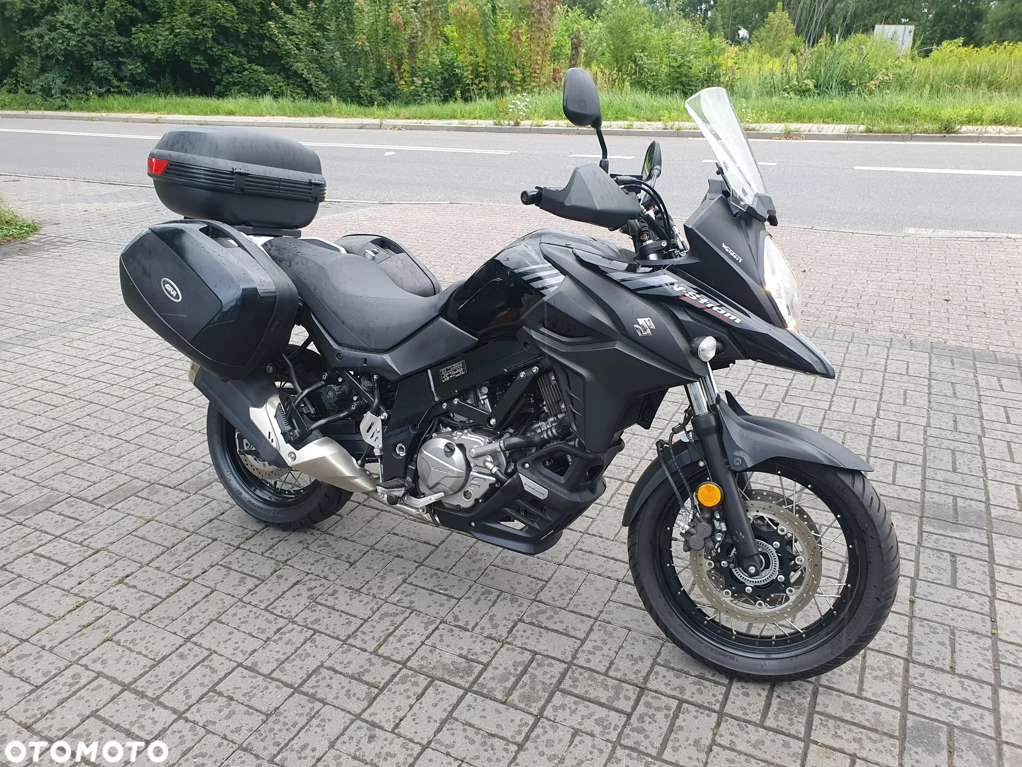 Suzuki V-STROM - 8