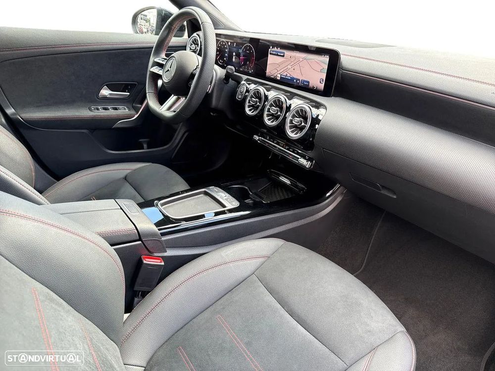 Mercedes-Benz CLA 200 d Shooting Brake AMG Line Aut. - 14
