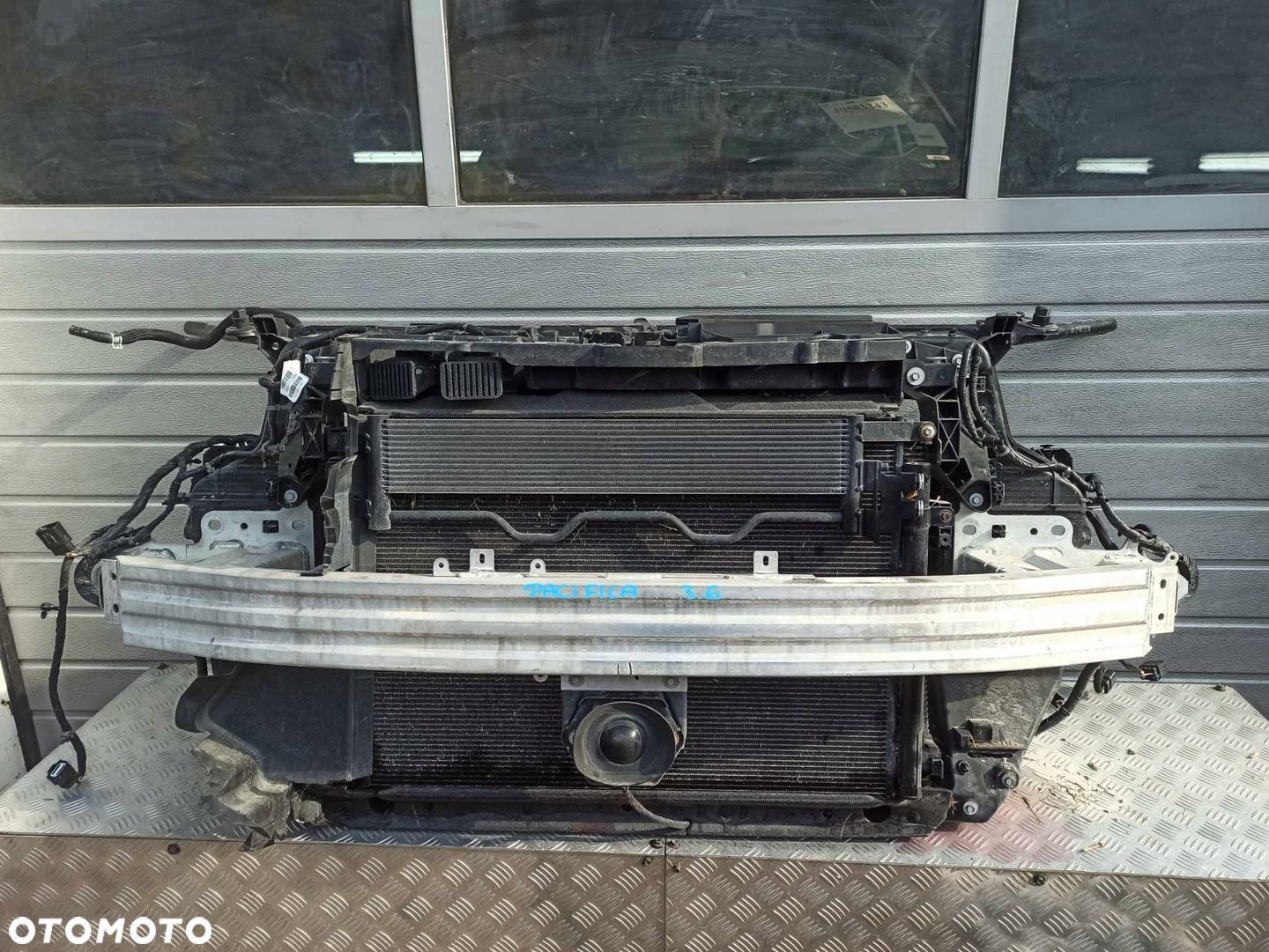 CHRYSLER PACIFICA II PAS PRZÓD 3.6 CHŁODNICE BELKA 2017 - 1