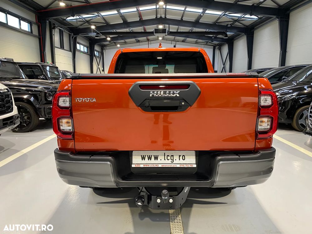 Toyota Hilux 2.8D 204CP 4x4 Double Cab AT MHEV Invincible - 5