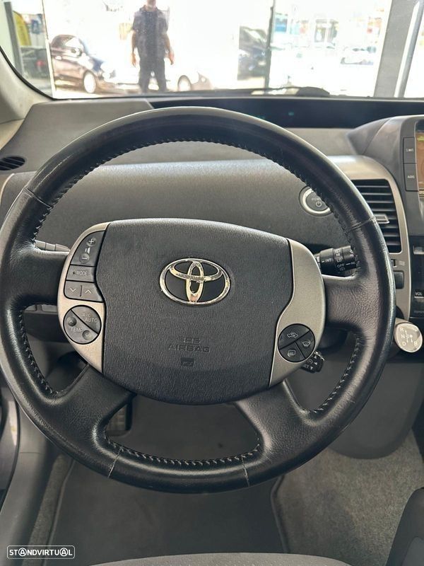 Toyota Prius - 13