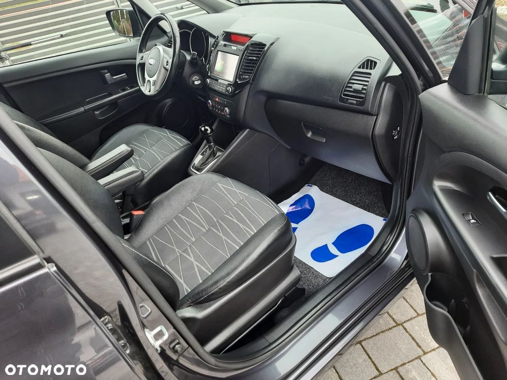 Kia Venga 1.6 CVVT Automatik Platinum Edition - 12