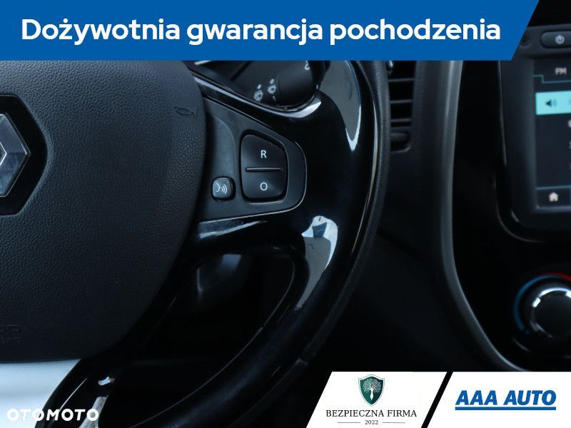 Renault Captur - 23