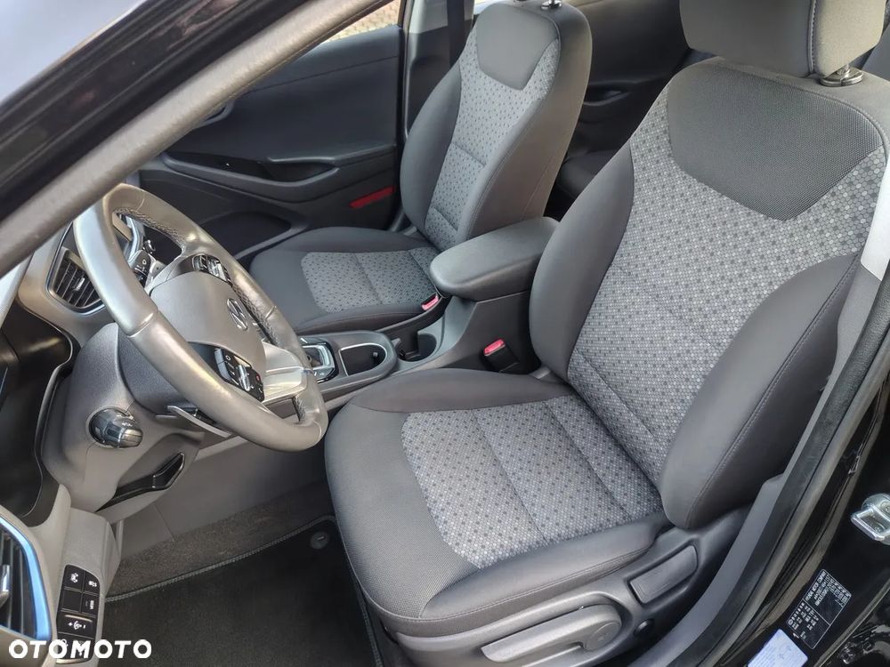 Hyundai IONIQ - 9