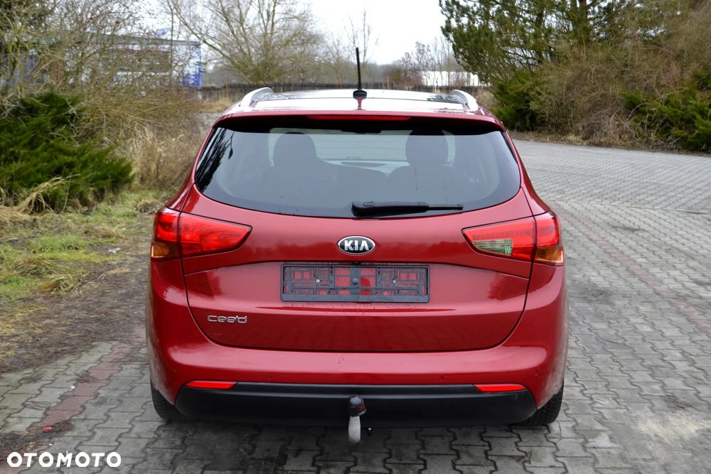 Kia Ceed 1.6 GDI L DCT - 13