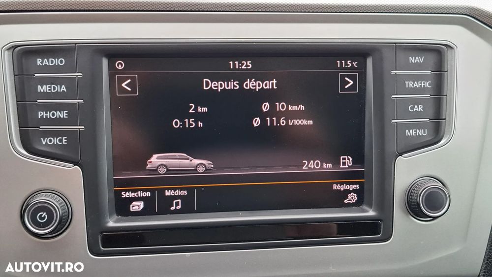 Volkswagen Passat 1.6 TDI (BlueMotion Technology) DSG Comfortline - 21