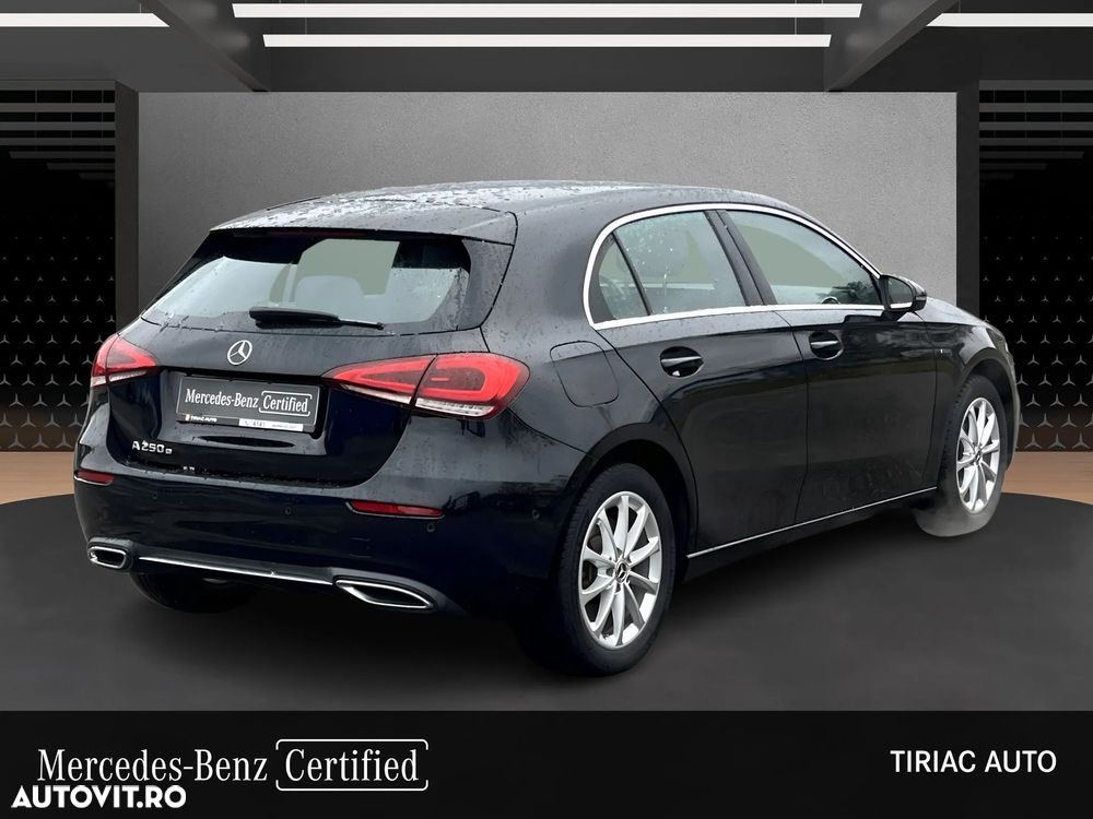 Mercedes-Benz A 250 e 8G-DCT - 5