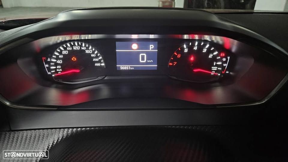 Peugeot 2008 1.2 PureTech Allure Pack EAT8 - 3