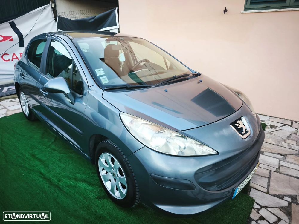 Peugeot 207 1.4 HDi Premium - 2