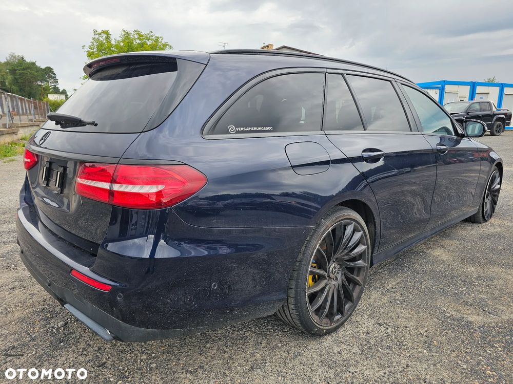 Mercedes-Benz Klasa E 220 d 4Matic 9G-TRONIC AMG Line - 12